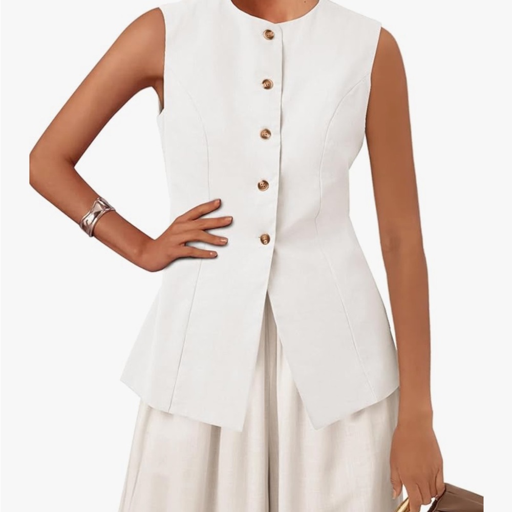 Amazon Women's White Sleeveless Blouse